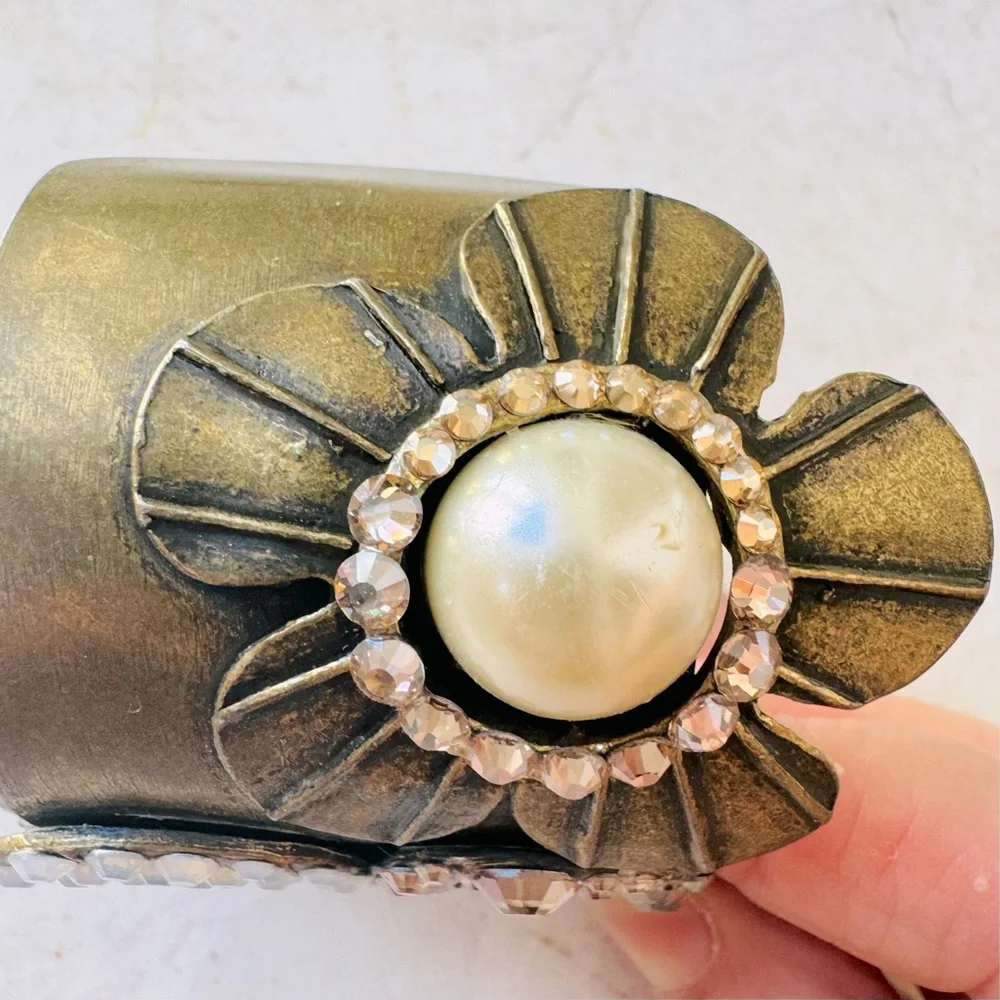 Cuff Bracelet bundle - Picture 9 of 16